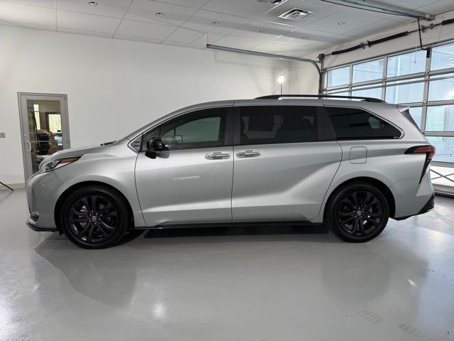 2023 Toyota Sienna XSE