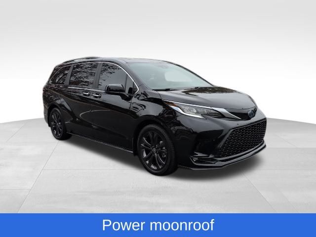 2023 Toyota Sienna XSE