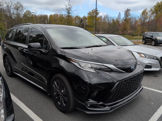 2023 Toyota Sienna XSE