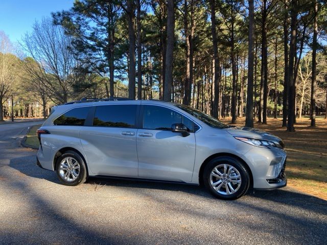 2023 Toyota Sienna XSE