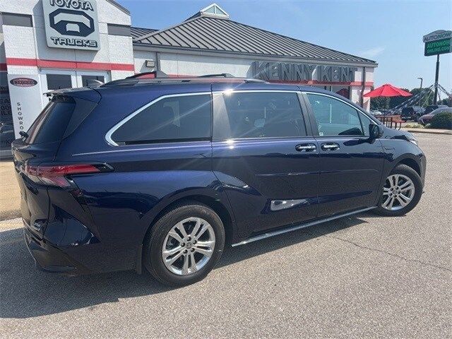 2023 Toyota Sienna XSE