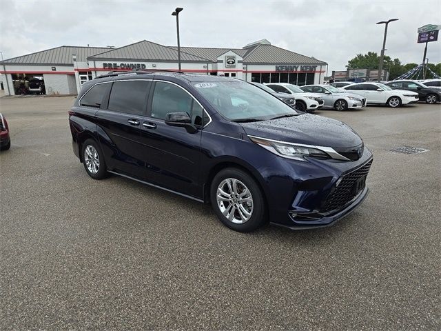 2023 Toyota Sienna XSE