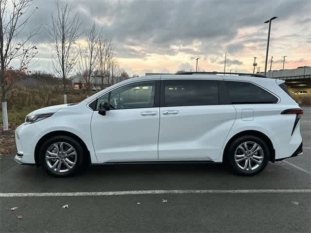 2023 Toyota Sienna XSE