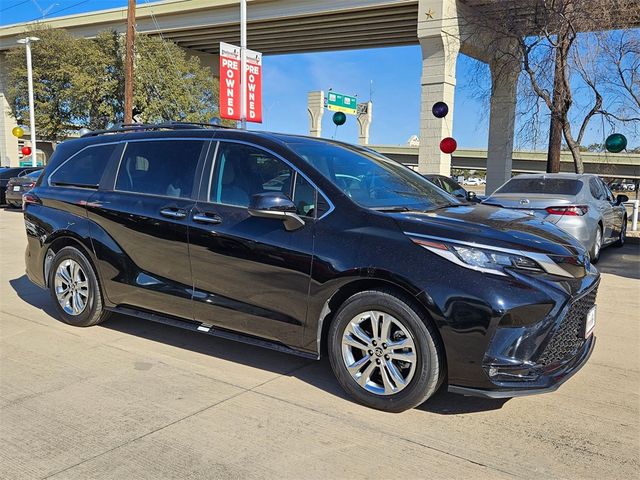 2023 Toyota Sienna XSE