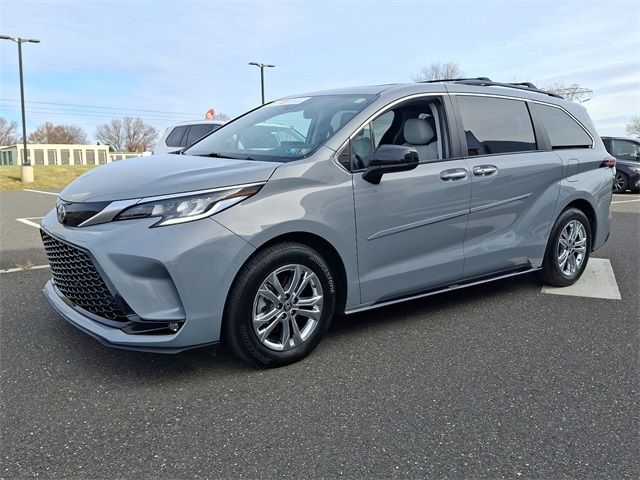 2023 Toyota Sienna XSE