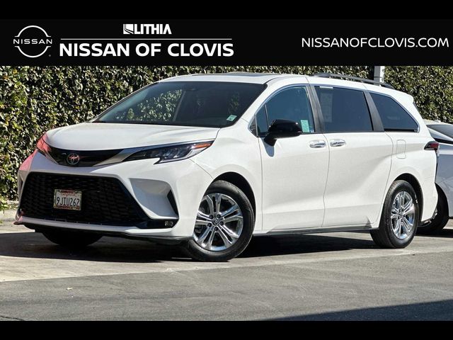 2023 Toyota Sienna XSE