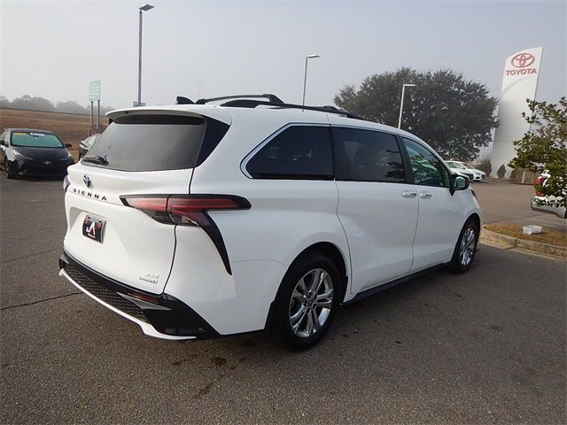 2023 Toyota Sienna XSE