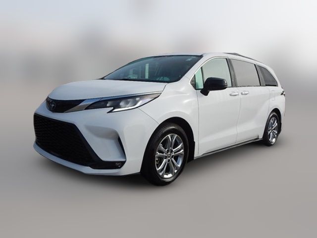 2023 Toyota Sienna XSE