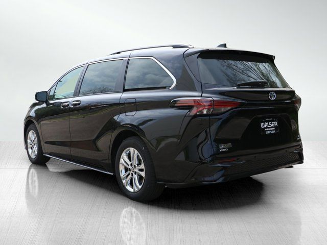 2023 Toyota Sienna XSE