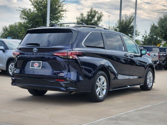 2023 Toyota Sienna XSE