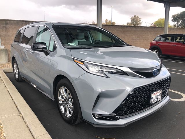 2023 Toyota Sienna XSE