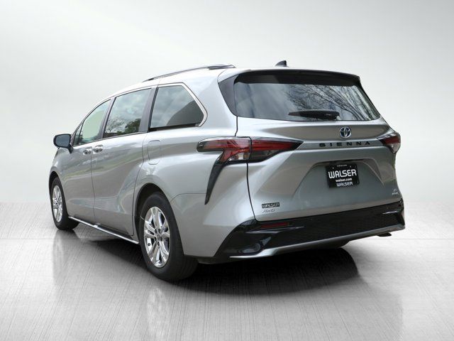 2023 Toyota Sienna XSE