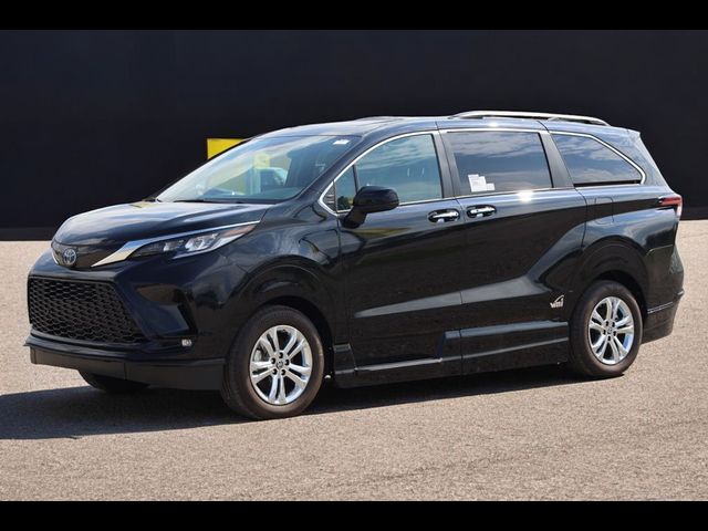 2023 Toyota Sienna XSE