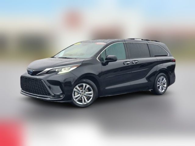 2023 Toyota Sienna XSE