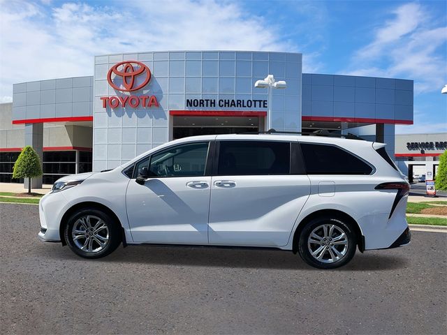2023 Toyota Sienna XSE