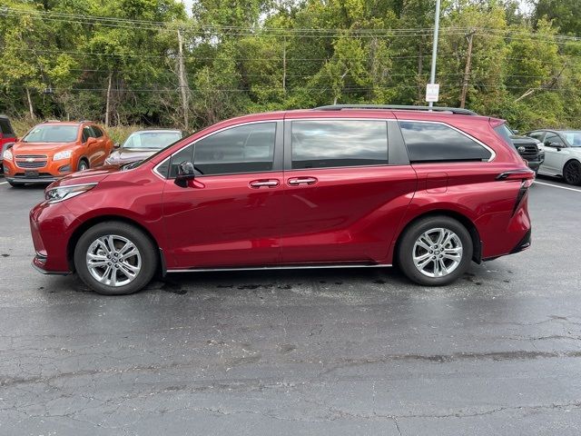 2023 Toyota Sienna XSE