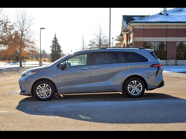 2023 Toyota Sienna XSE