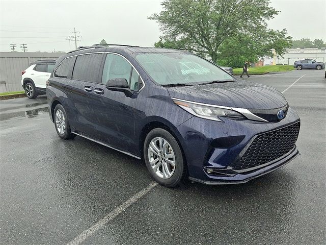2023 Toyota Sienna XSE