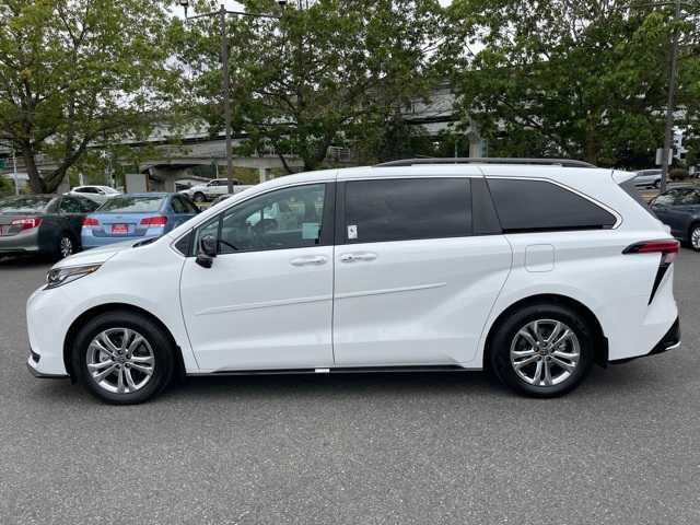 2023 Toyota Sienna XSE