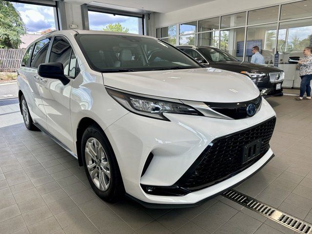 2023 Toyota Sienna XSE