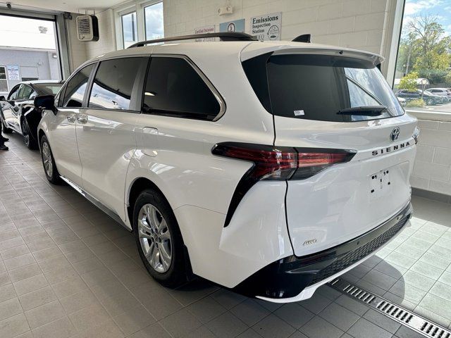 2023 Toyota Sienna XSE