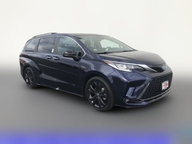 2023 Toyota Sienna XSE