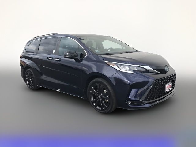 2023 Toyota Sienna XSE