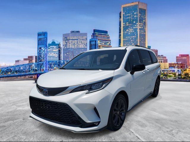 2023 Toyota Sienna XSE