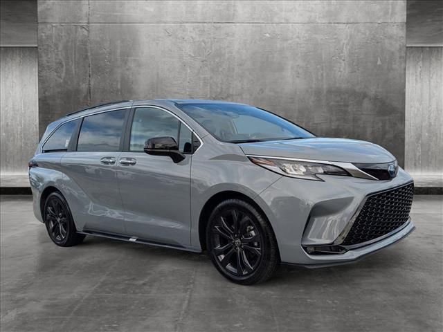 2023 Toyota Sienna XSE