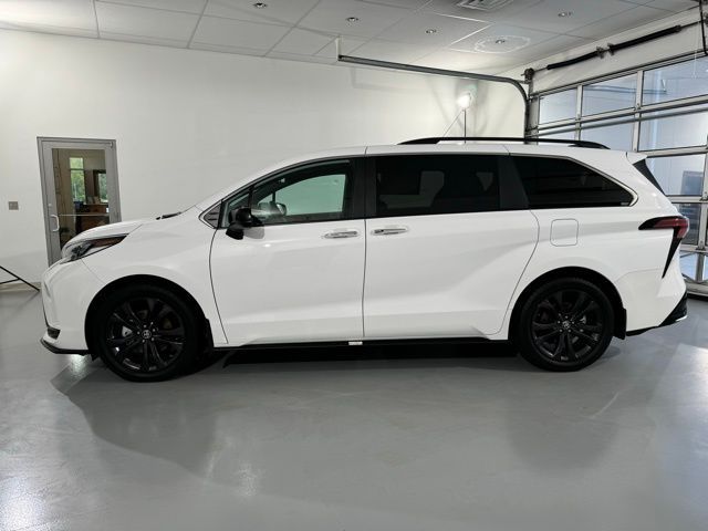 2023 Toyota Sienna XSE