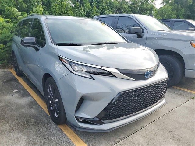 2023 Toyota Sienna XSE