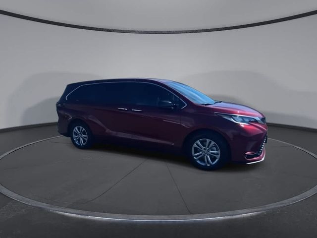 2023 Toyota Sienna XSE