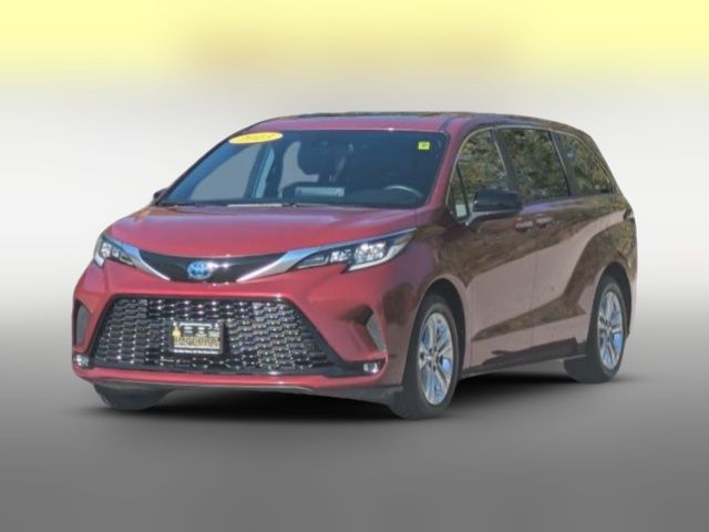 2023 Toyota Sienna XSE