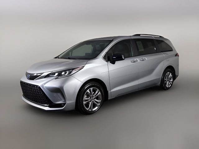 2023 Toyota Sienna XSE