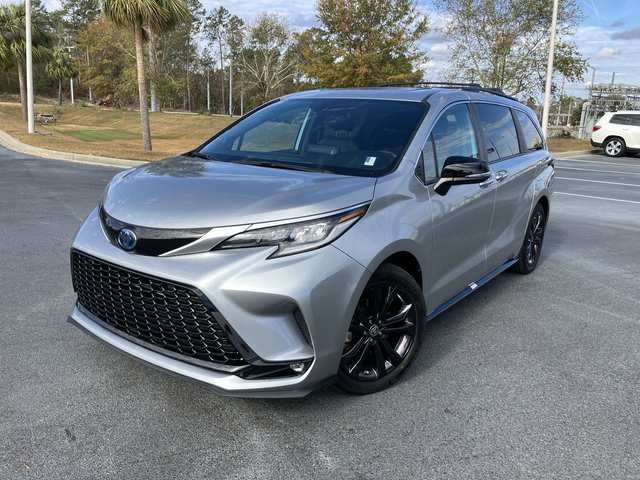 2023 Toyota Sienna XSE 25th Anniversary