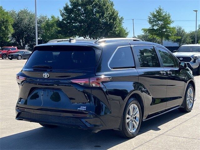 2023 Toyota Sienna XSE 25th Anniversary
