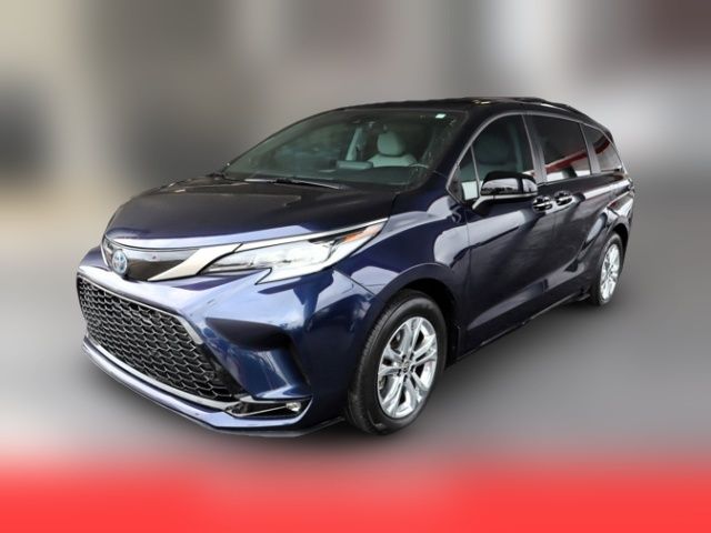 2023 Toyota Sienna XSE