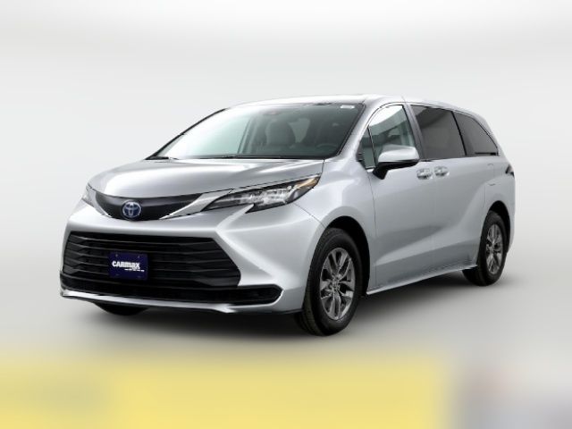 2023 Toyota Sienna LE