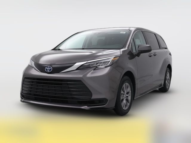 2023 Toyota Sienna LE