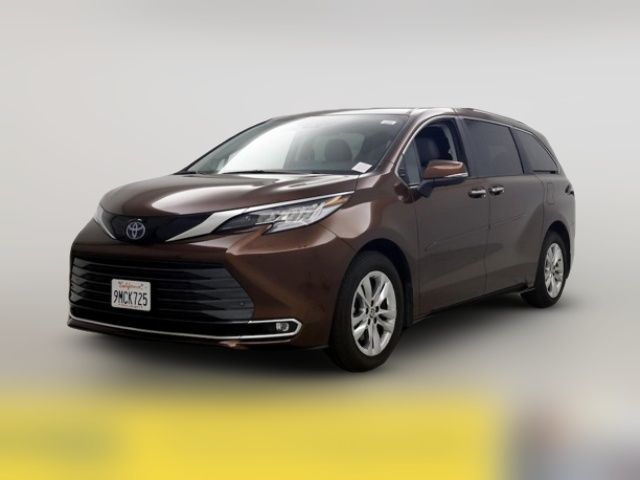 2023 Toyota Sienna Limited