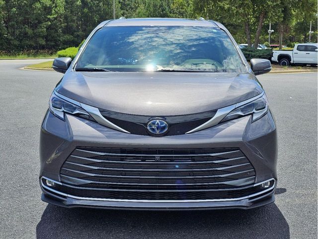 2023 Toyota Sienna Platinum