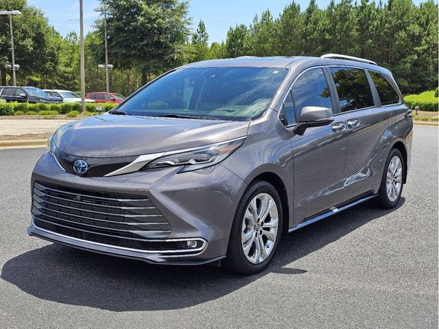 2023 Toyota Sienna Platinum