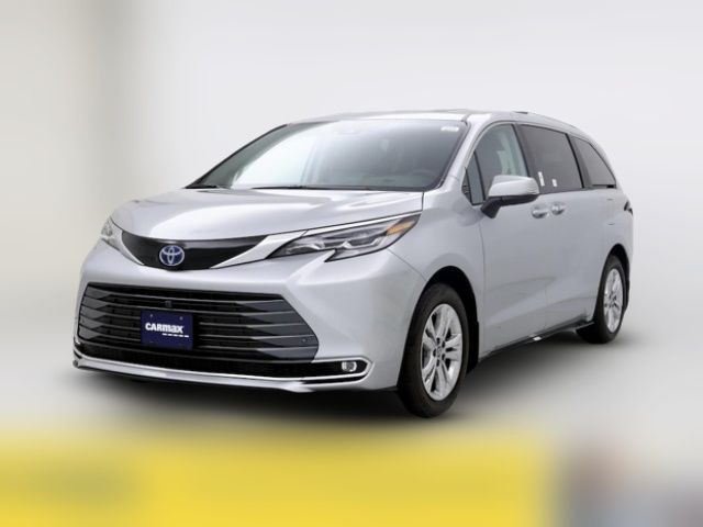 2023 Toyota Sienna Platinum