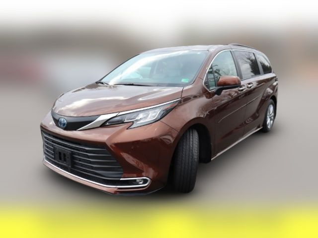 2023 Toyota Sienna XLE