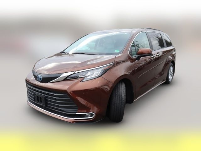 2023 Toyota Sienna XLE