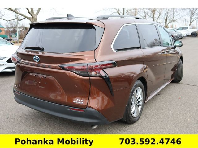 2023 Toyota Sienna XLE