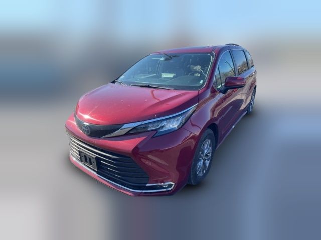 2023 Toyota Sienna XLE