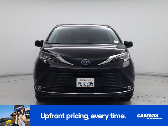 2023 Toyota Sienna XLE