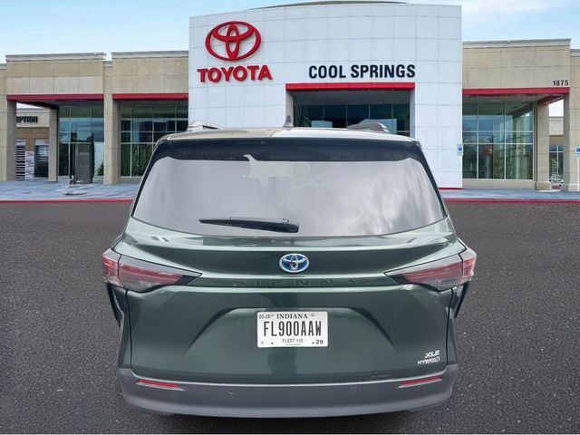 2023 Toyota Sienna XLE