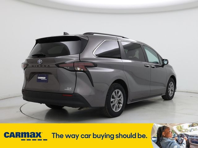 2023 Toyota Sienna XLE
